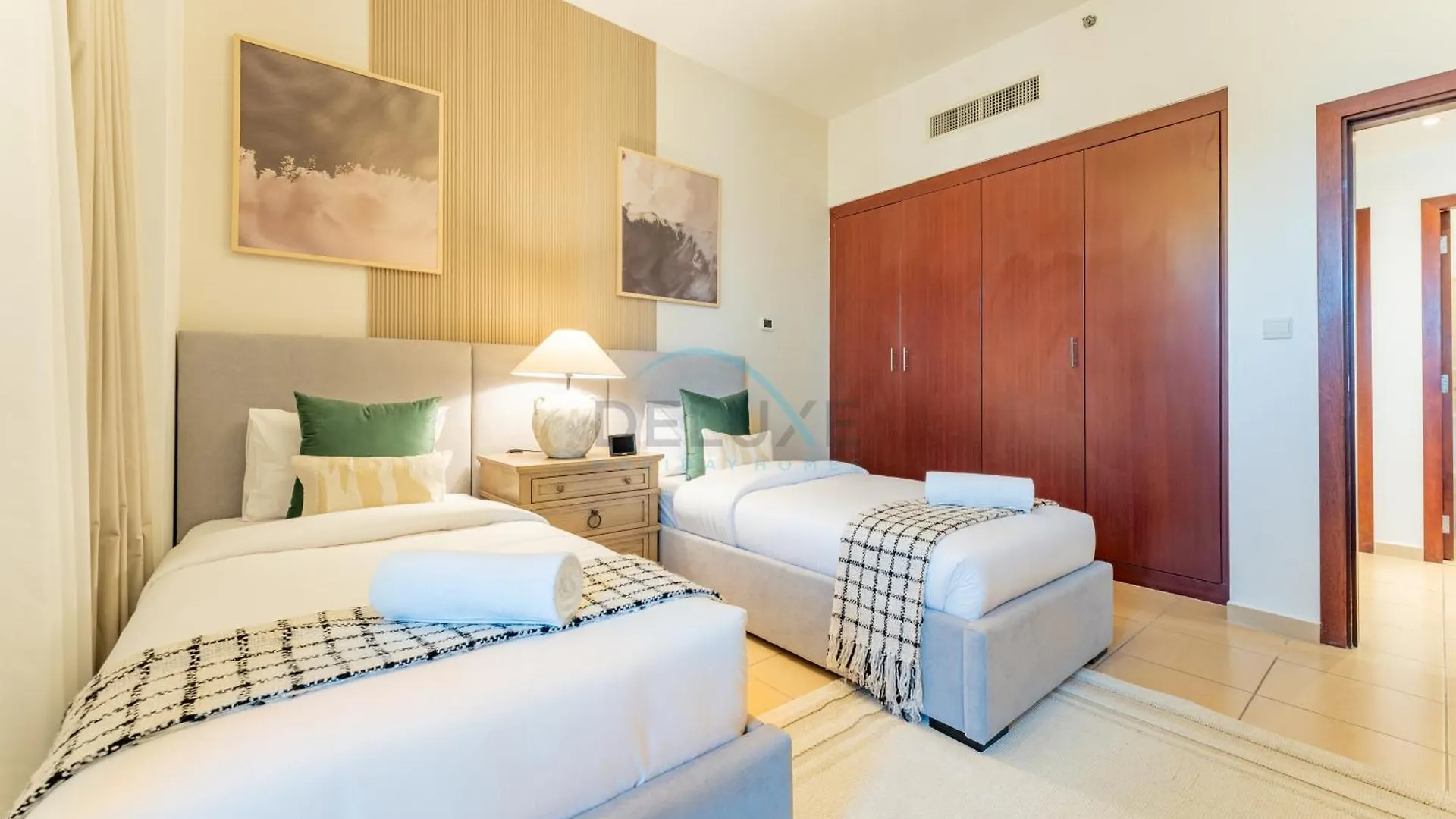 Close To Major Landmarks 3Br And Assistant Room With Marina Views, Rimal 5, Jbr By Deluxe Holiday Homes Dubai