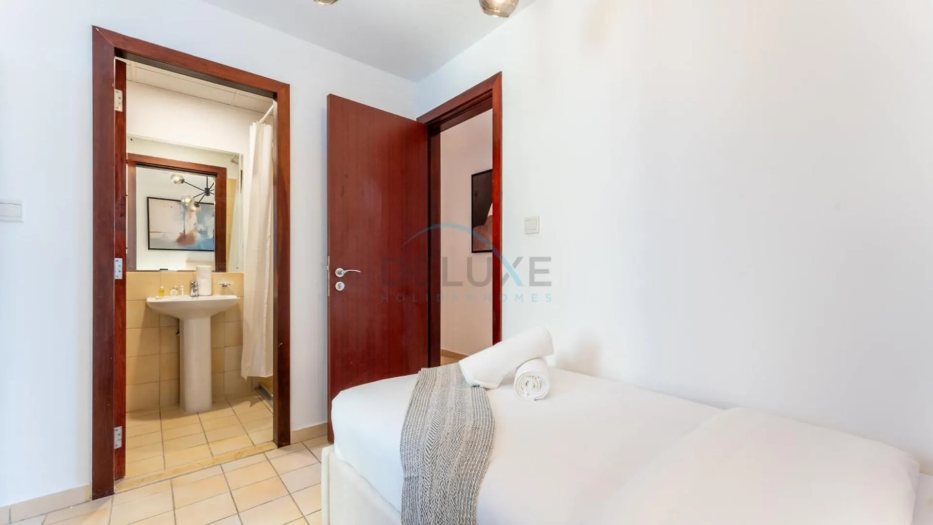 Close To Major Landmarks 3Br And Assistant Room With Marina Views, Rimal 5, Jbr By Deluxe Holiday Homes Dubai United Arab Emirates